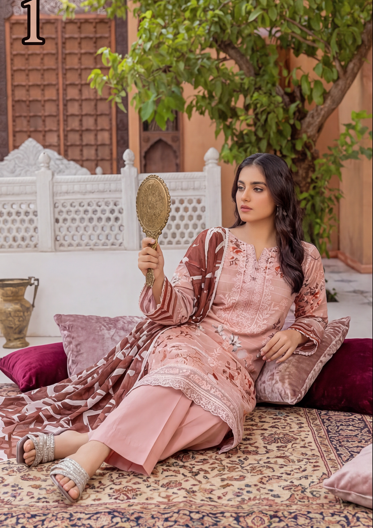 3 Piece - Embroidered Lawn - Fantak Flossie Finch V161 - 3