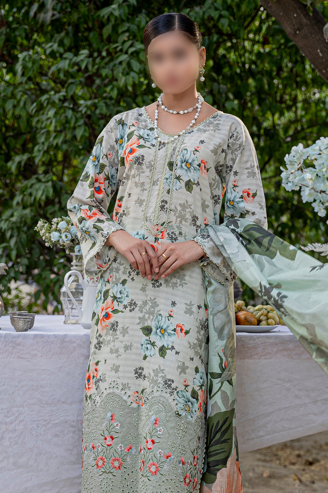 3 Piece - Embroidered Lawn - Bloom 510