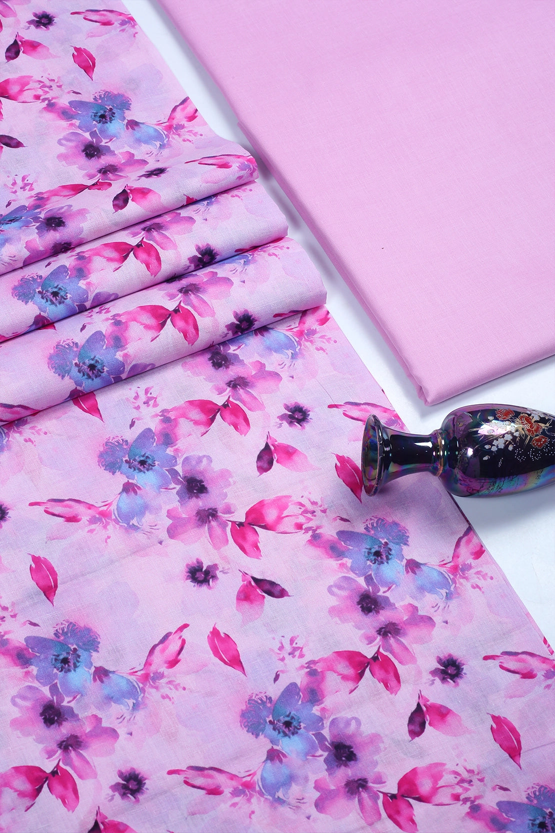 2 Piece - Digitally Printed Lawn - D3902