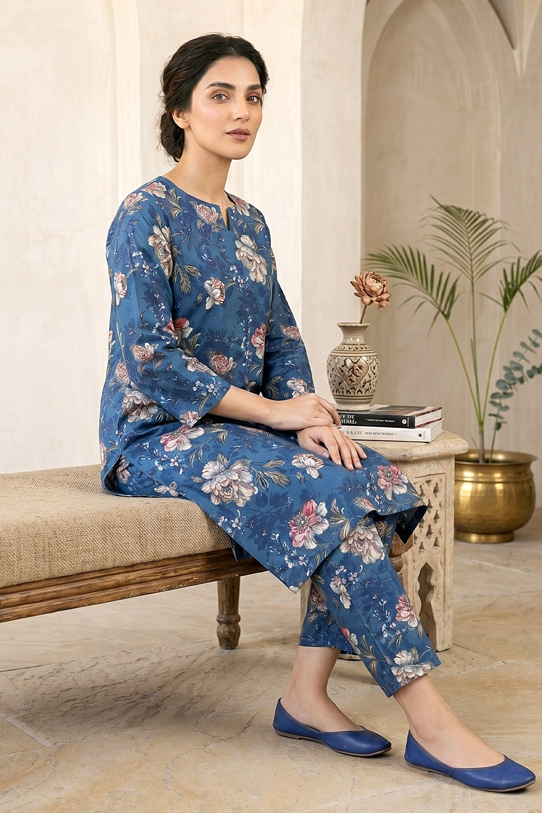 2 Piece - Digitally Printed Lawn - D4702