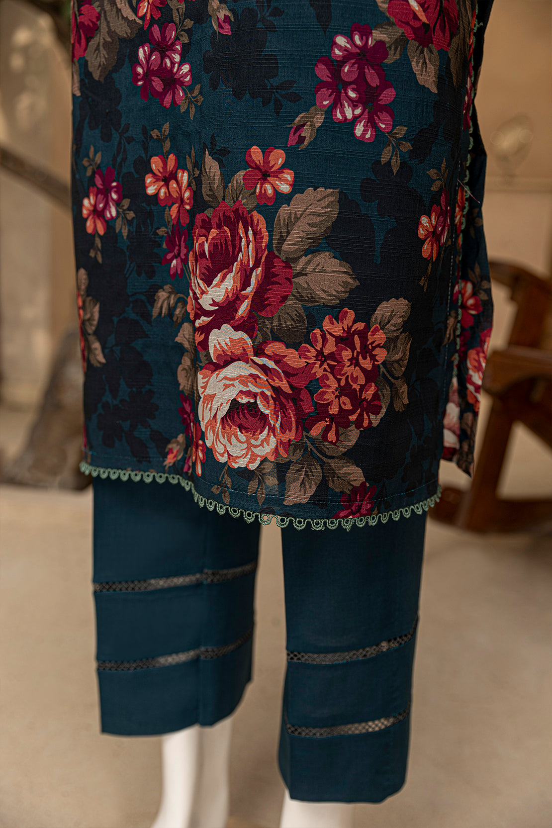 3 Piece - Digitally Printed Doriya Lawn - D701