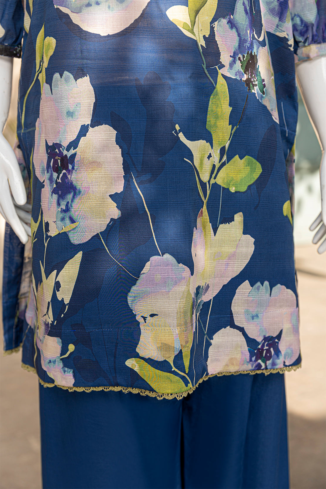 3 Piece - Digitally Printed Doriya Lawn - D801