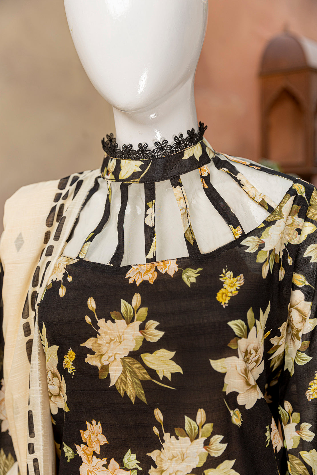 3 Piece - Digitally Printed Doriya Lawn - D807