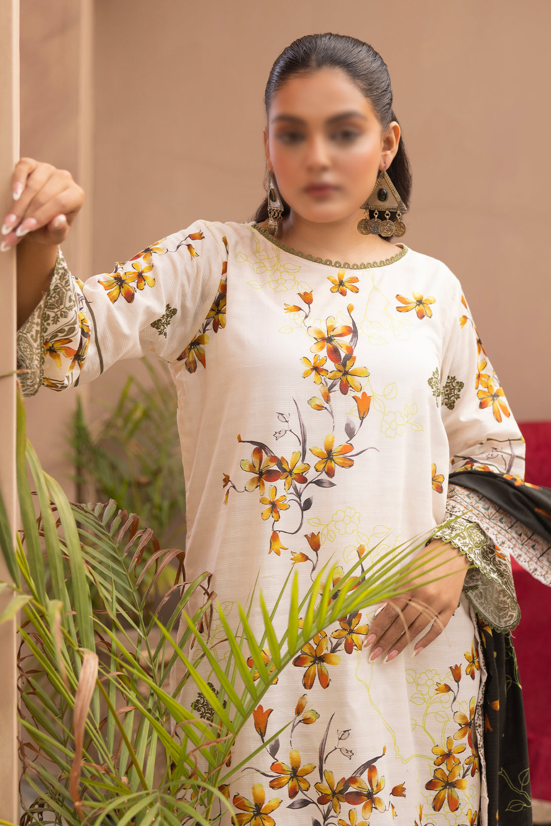 3 Piece - Digitally Printed Lawn - Mahnoosh 107