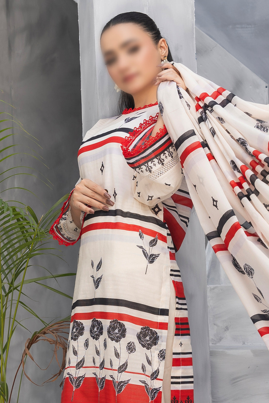 3 Piece - Digitally Printed Lawn - Nureh 1007