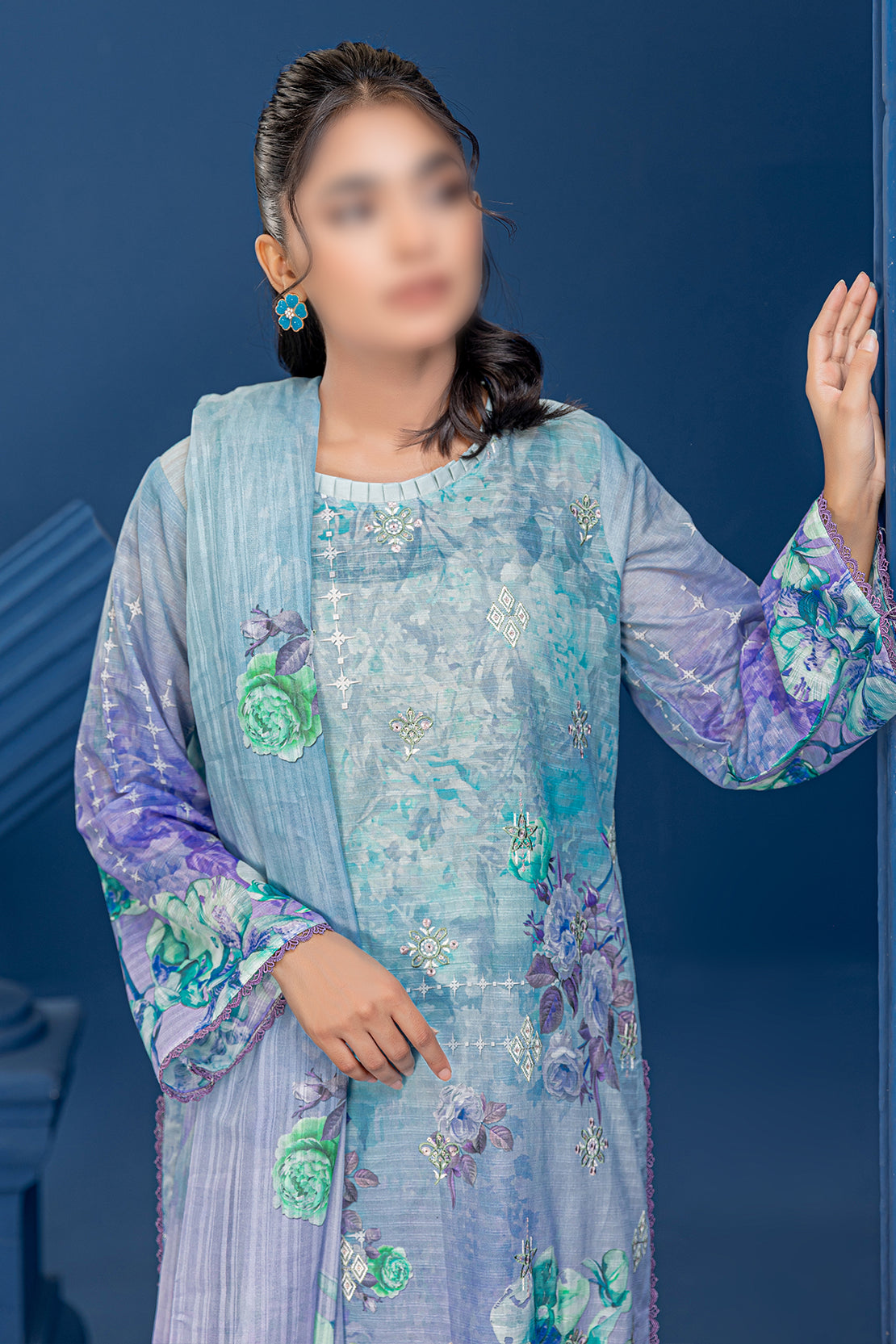 3 Piece - Embroidered Lawn - Riwayat 212