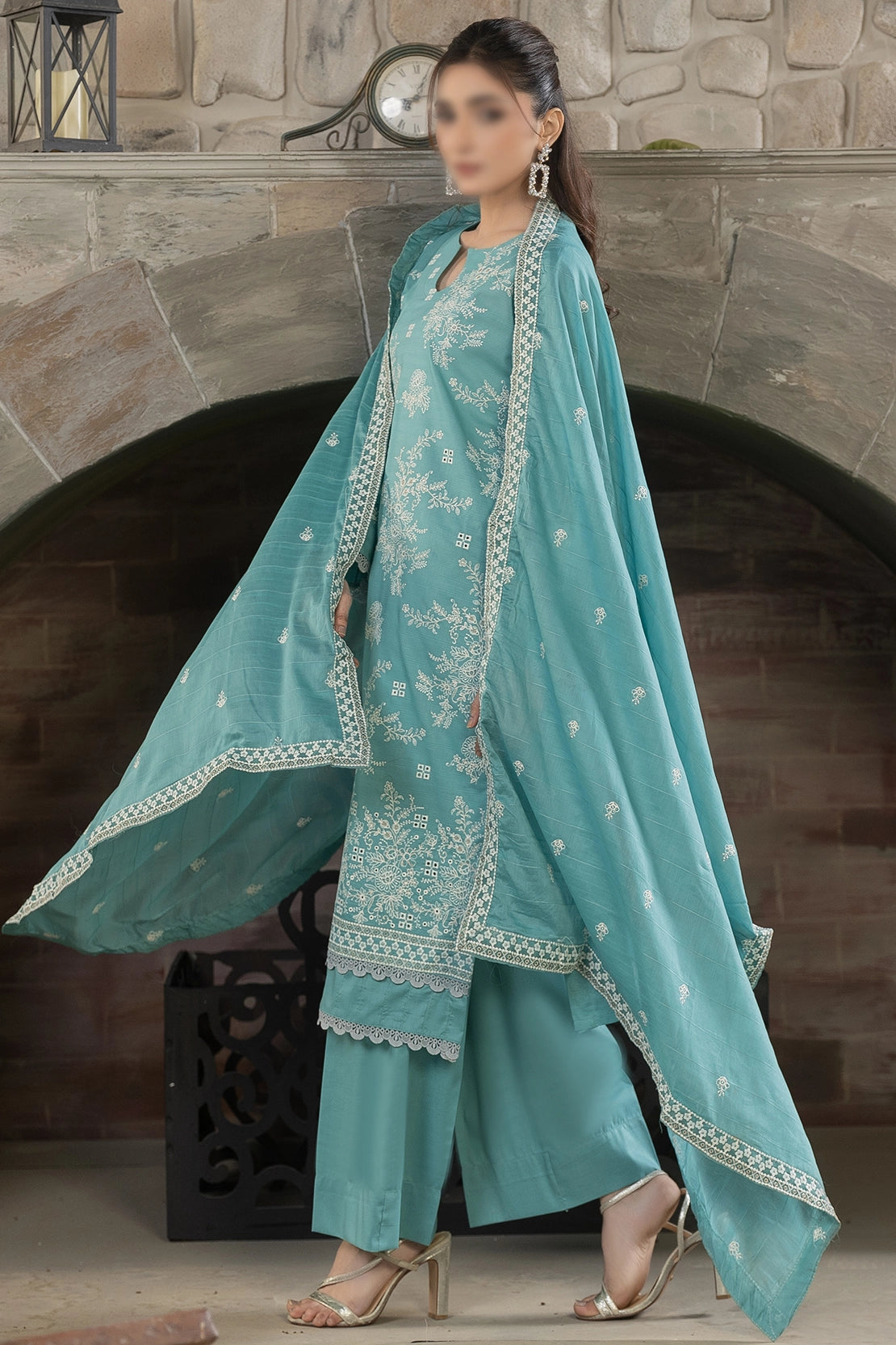 3 Piece - Embroidered Slub Lawn - Reet 104
