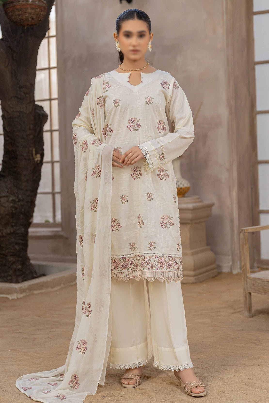 3 Piece - Embroidered Lawn Slub - Nafees 204