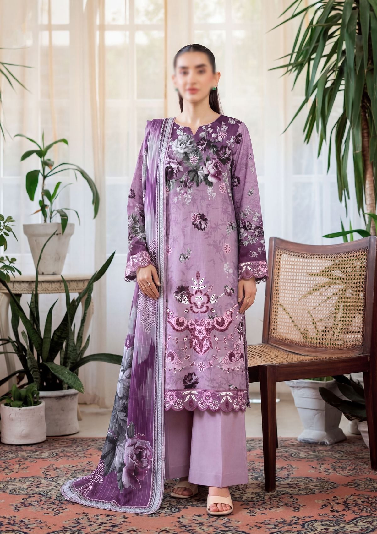 3 Piece - Embroidered Lawn - Fantak Luxe V303 - 01