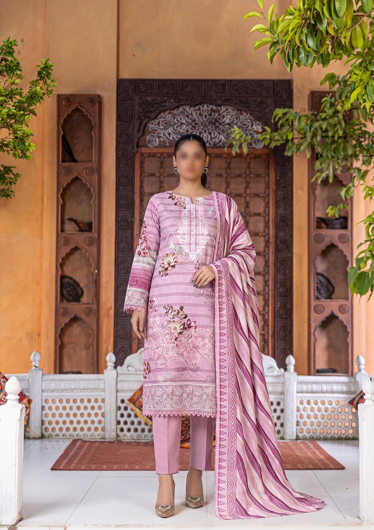 3 Piece - Embroidered Lawn - Fantak Flossie Finch V161 - 6
