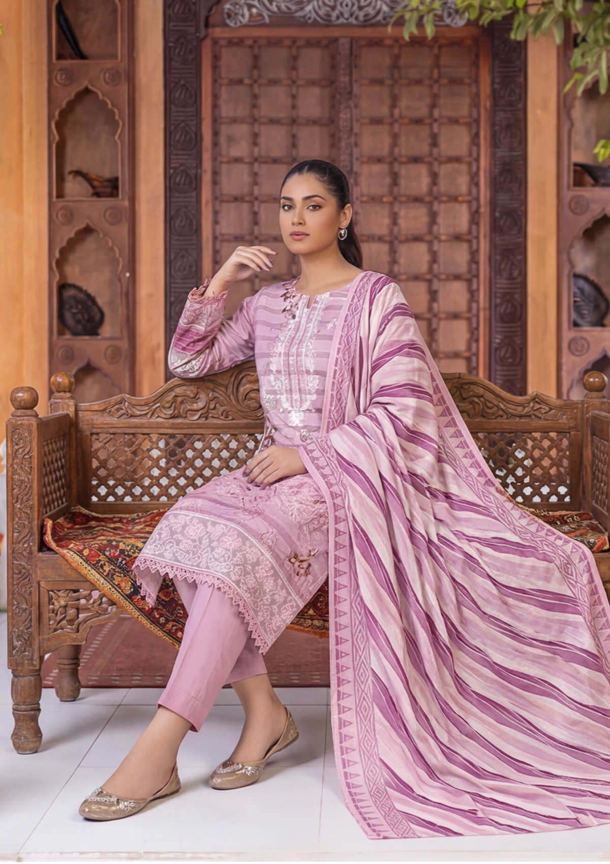 3 Piece - Embroidered Lawn - Fantak Flossie Finch V161 - 6
