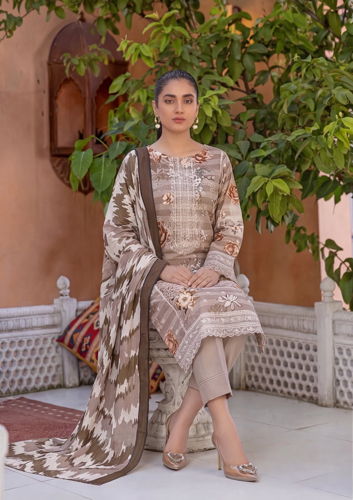 3 Piece - Embroidered Lawn - Fantak Flossie Finch V161 - 7