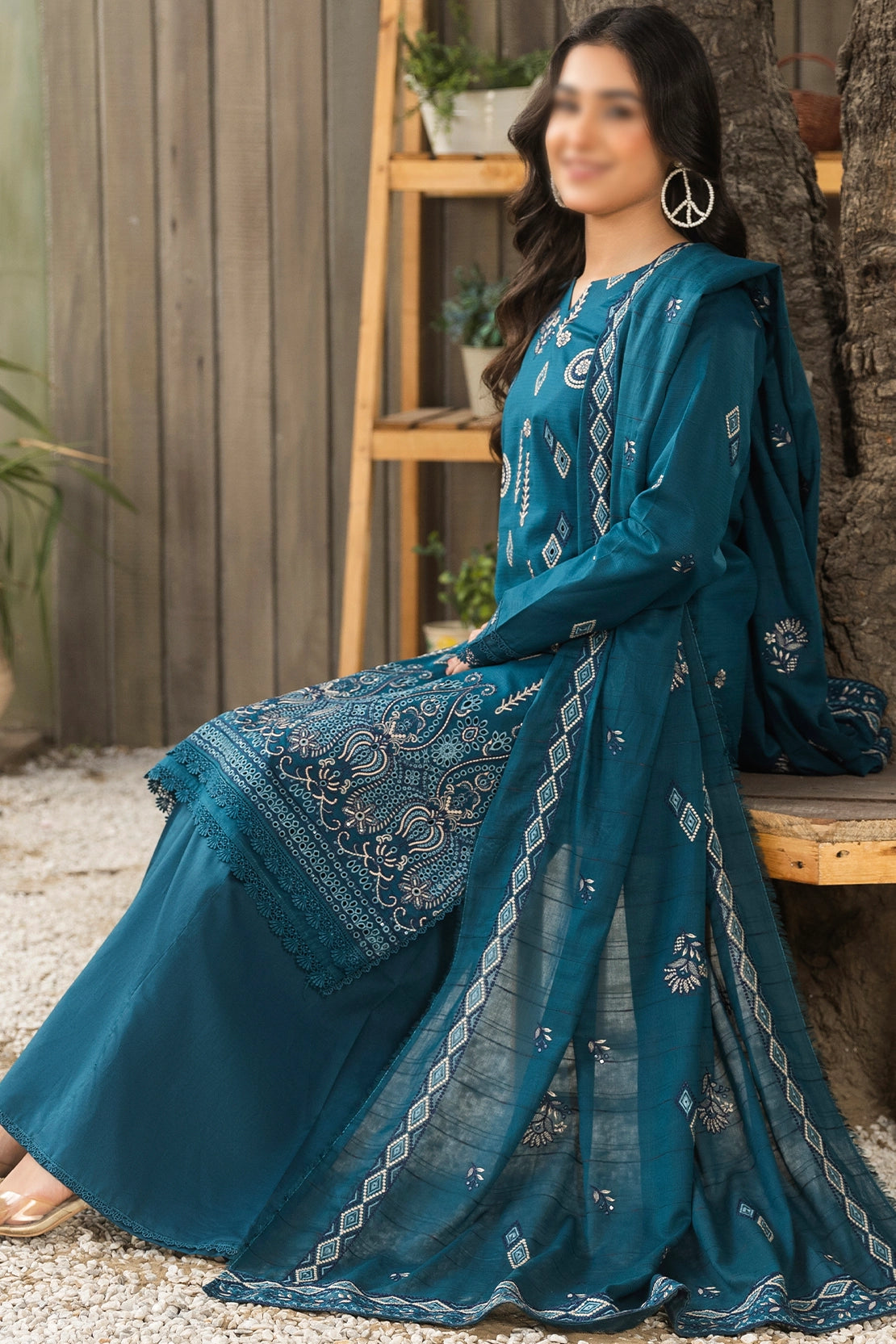 3 Piece - Embroidered Doriya Lawn - Peach 106