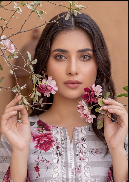 3 Piece - Embroidered Lawn - Fantak Flossie Finch V161 - 8