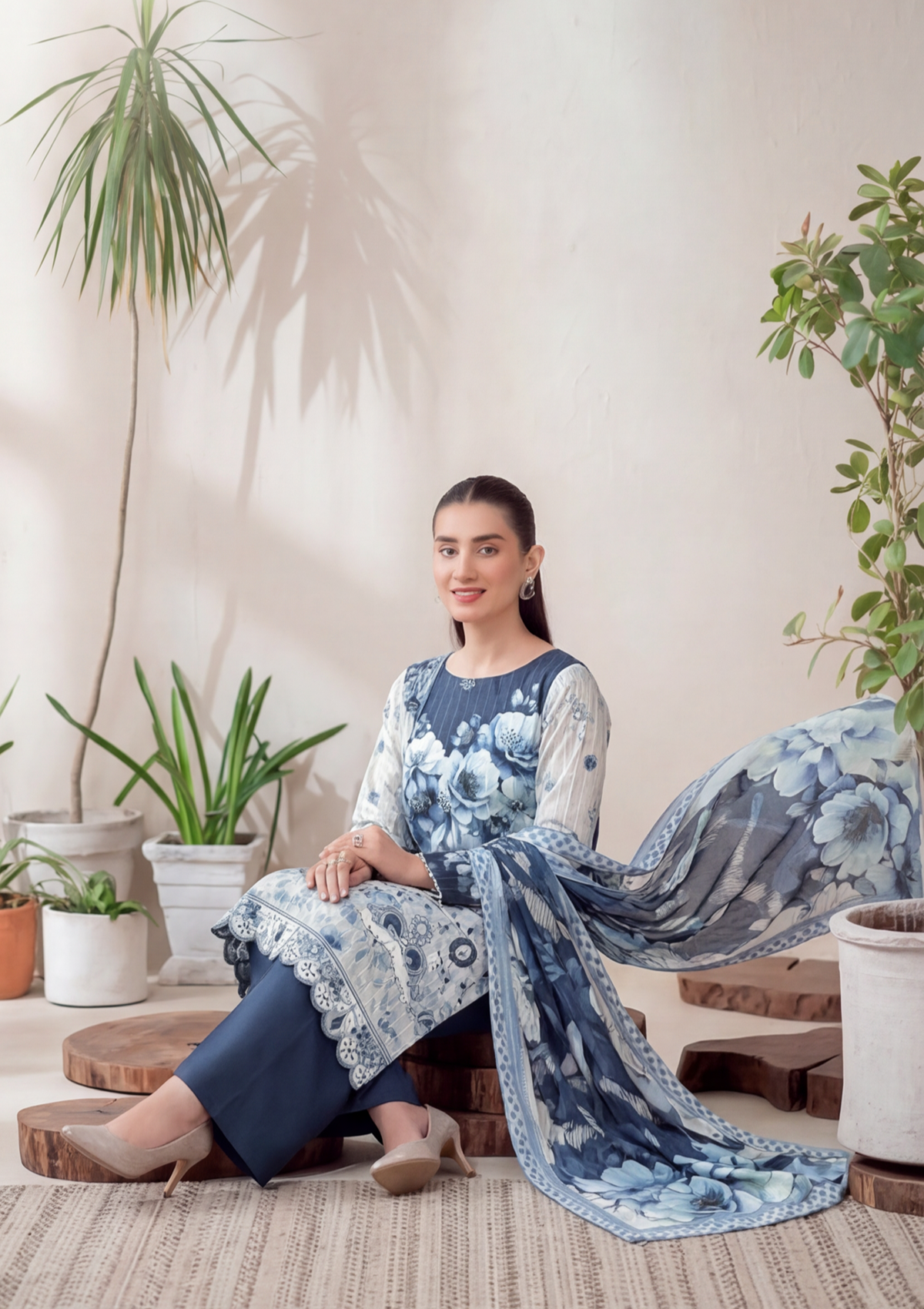 3 Piece - Embroidered Lawn - Fantak Luxe V303 - 08