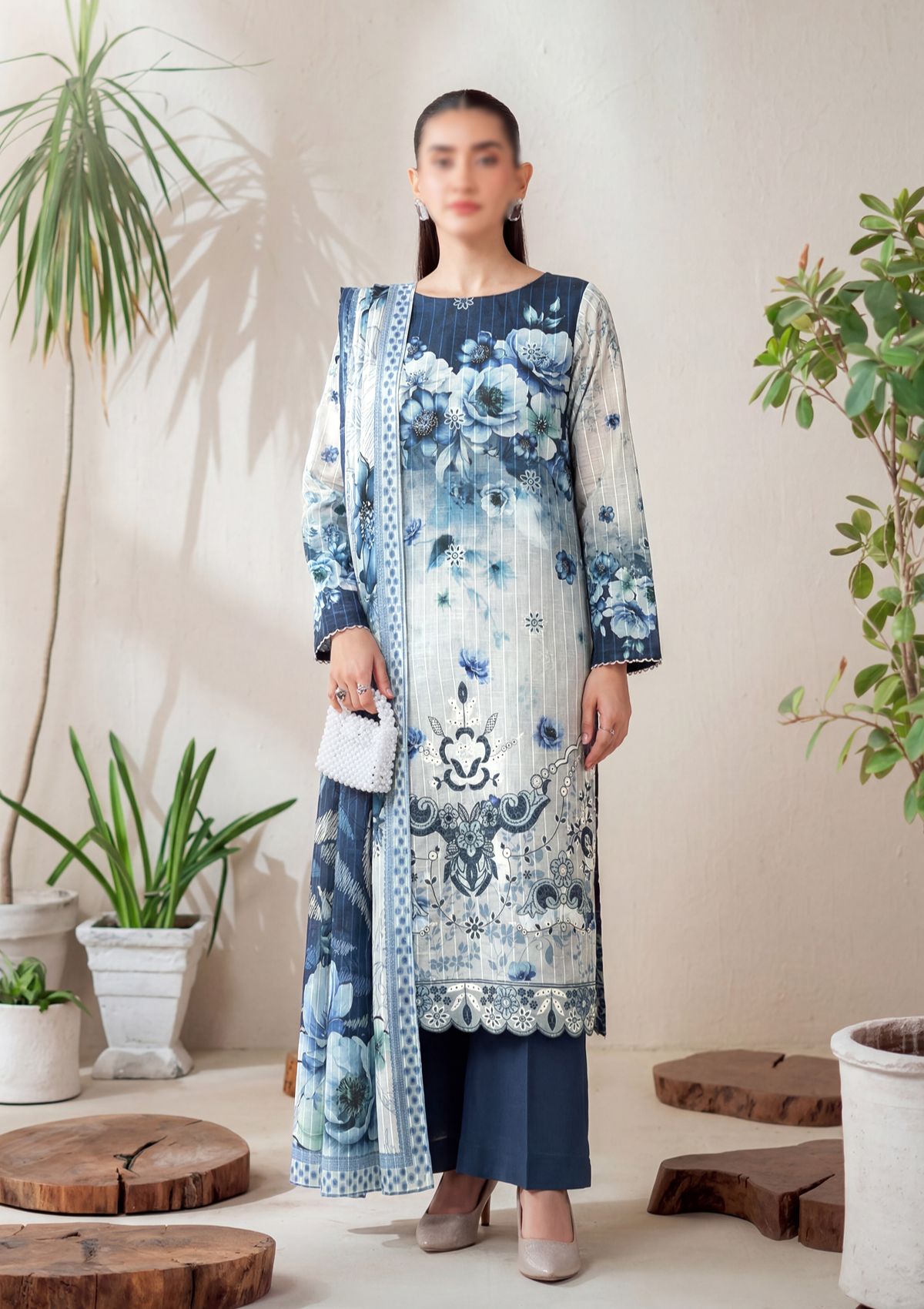 3 Piece - Embroidered Lawn - Fantak Luxe V303 - 08
