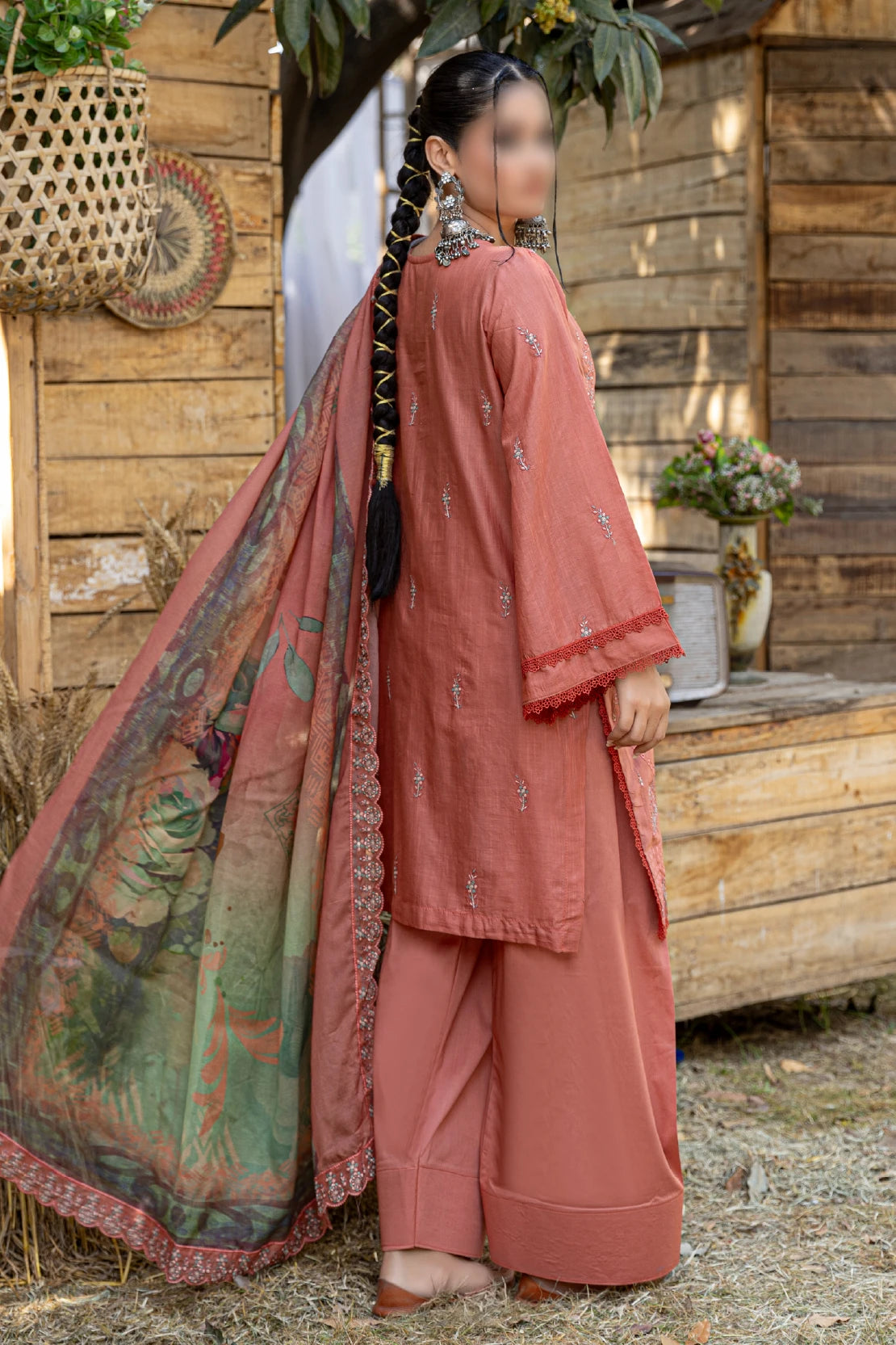 3 Piece - Embroidered Lawn - Andaz 104