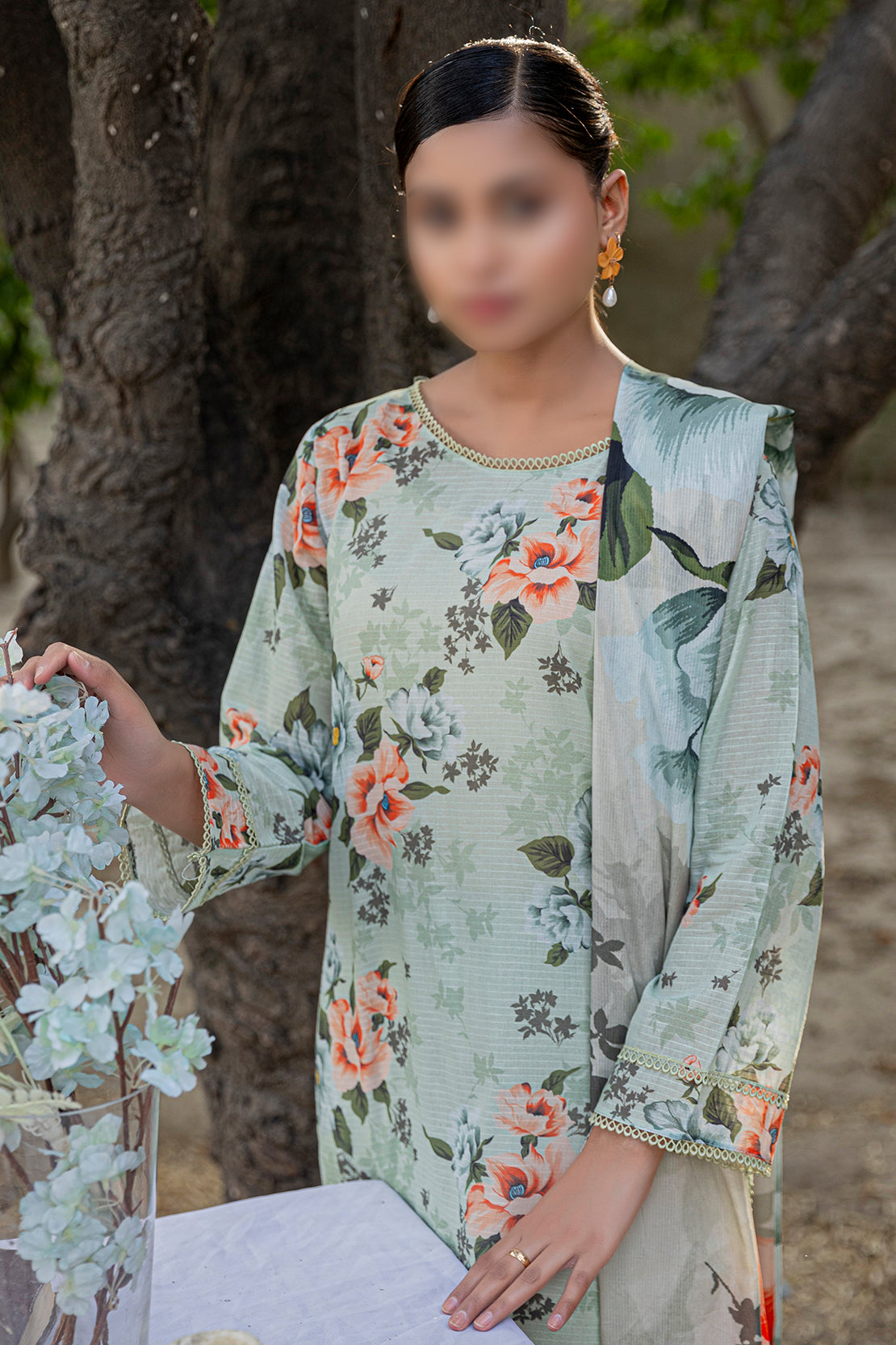 3 Piece - Embroidered Lawn  - Bloom 508
