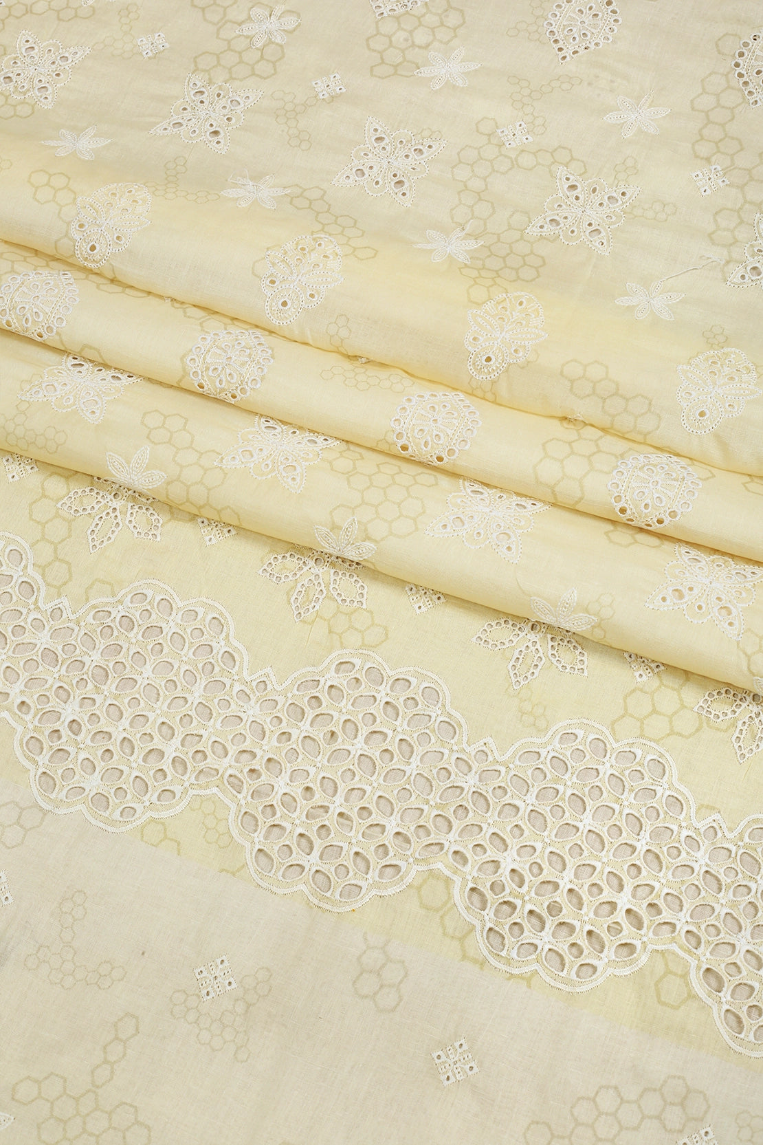 3 Piece - Embroidered Lawn - F41 - D3203