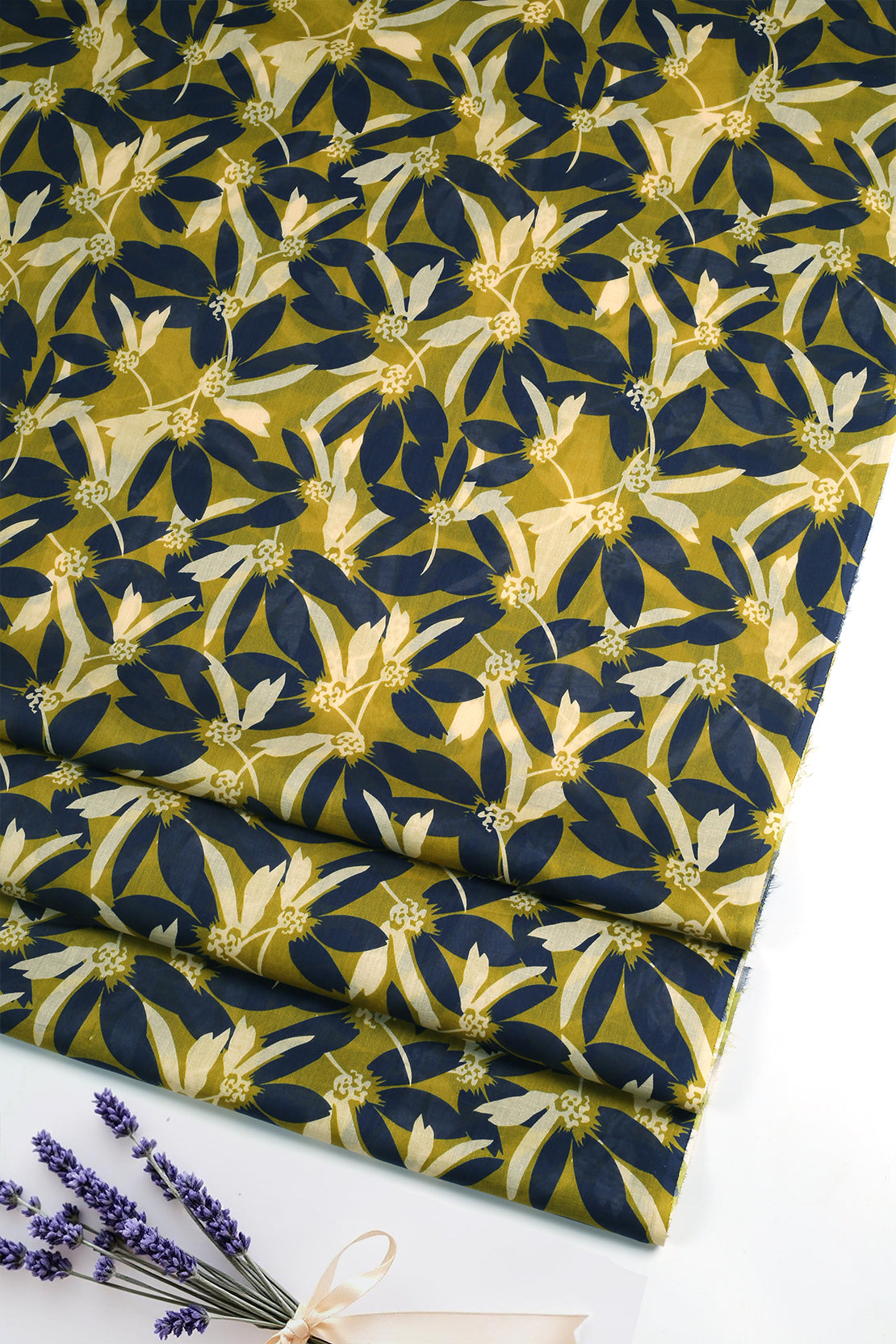 2 Piece - Digitally Printed Lawn - D1102