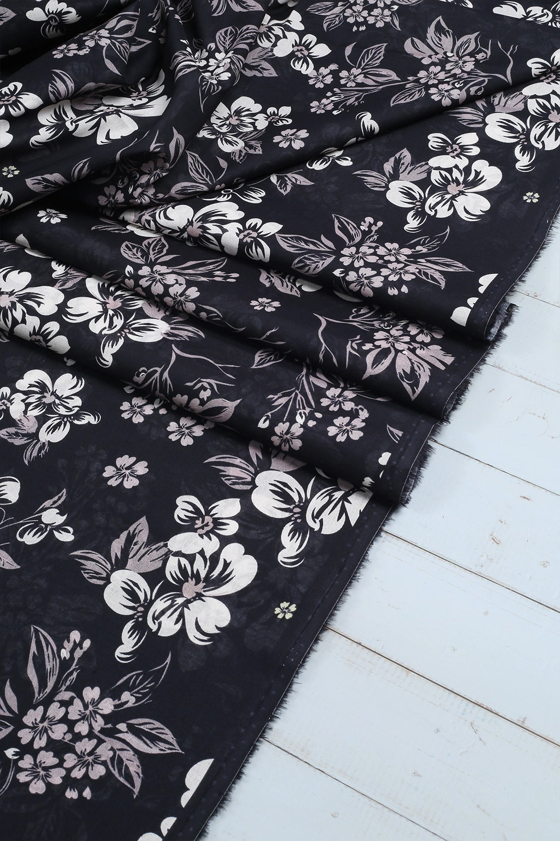 2 Piece - Digitally Printed Lawn - D1506