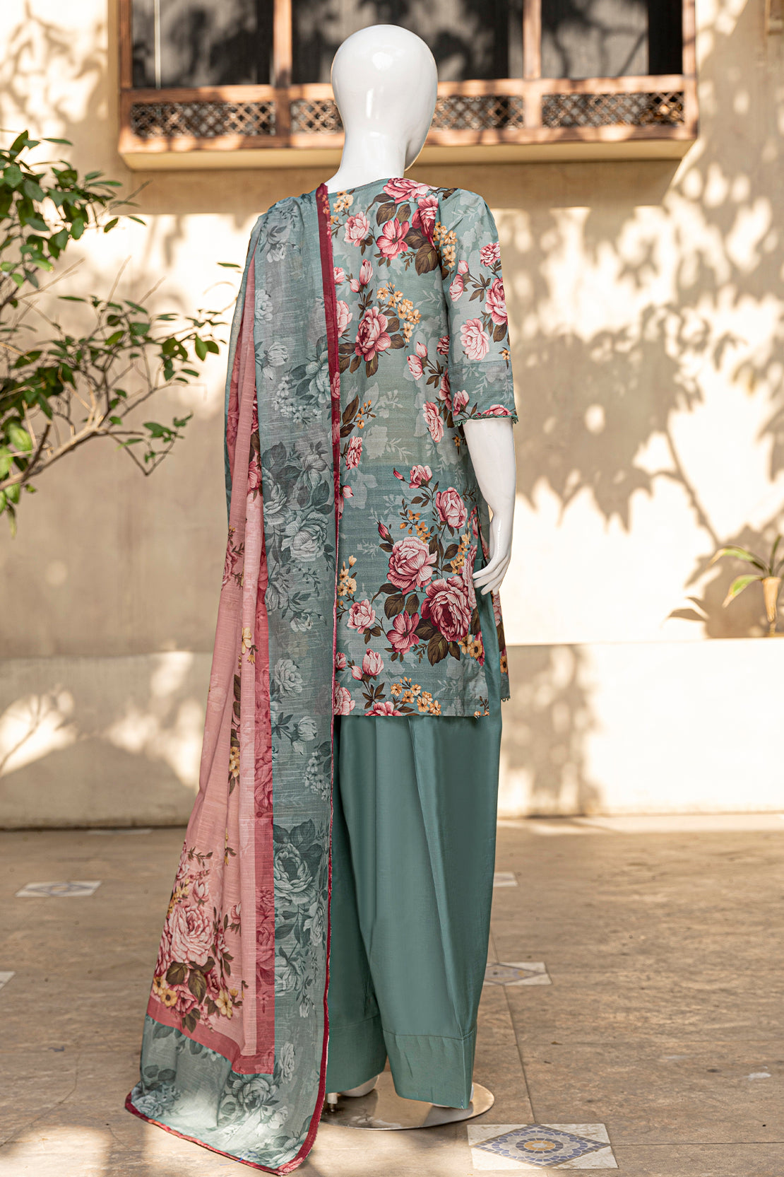 3 Piece - Digitally Printed Doriya Lawn - D802