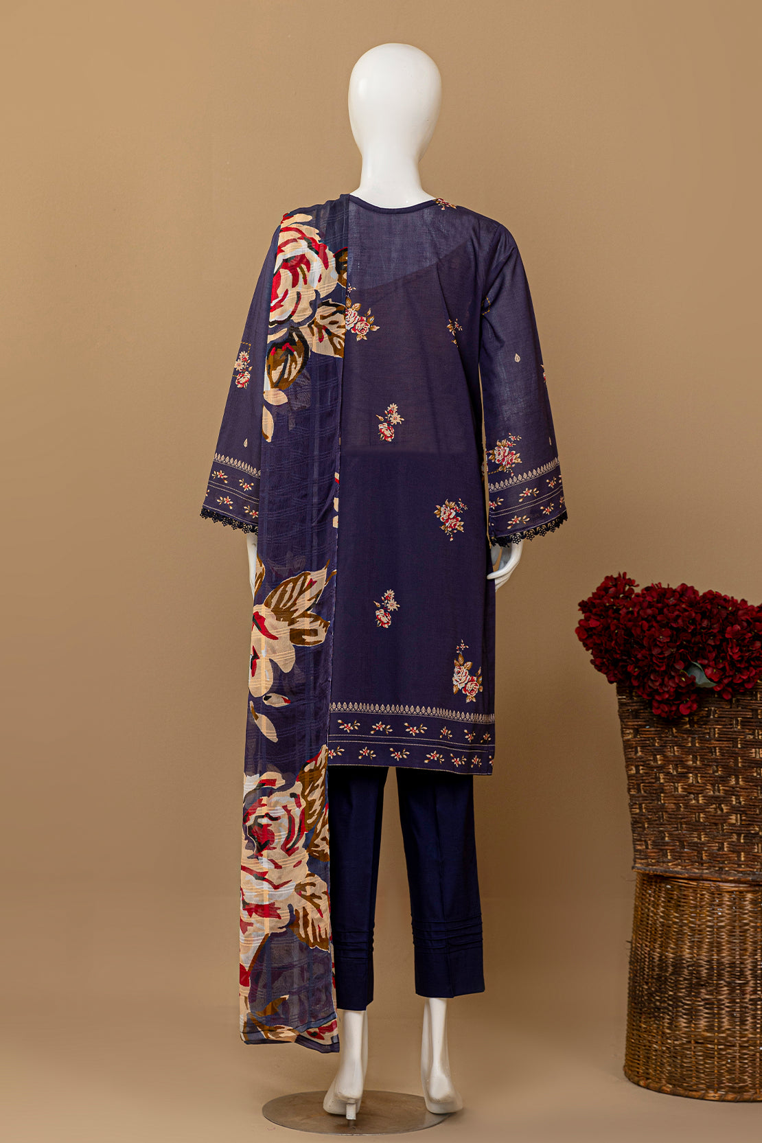 3 Piece - Digitally Printed Lawn - D905