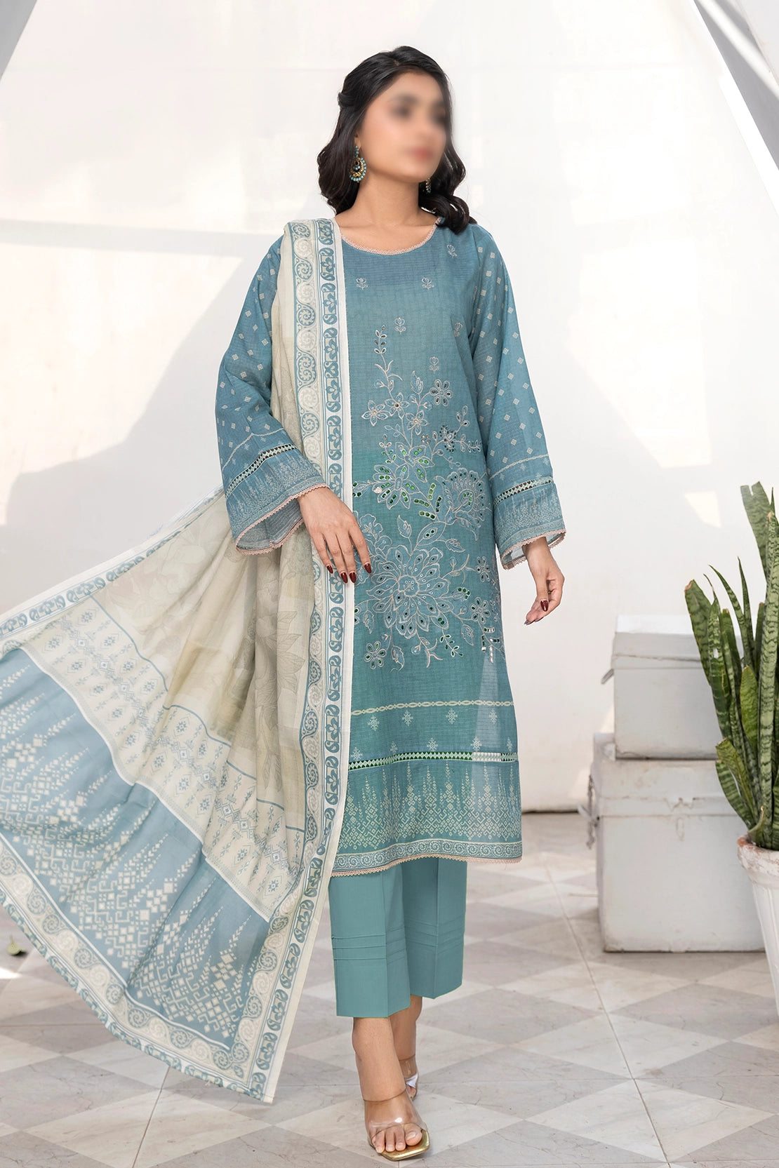 3 Piece - Embroidered Lawn - Jasmine 810