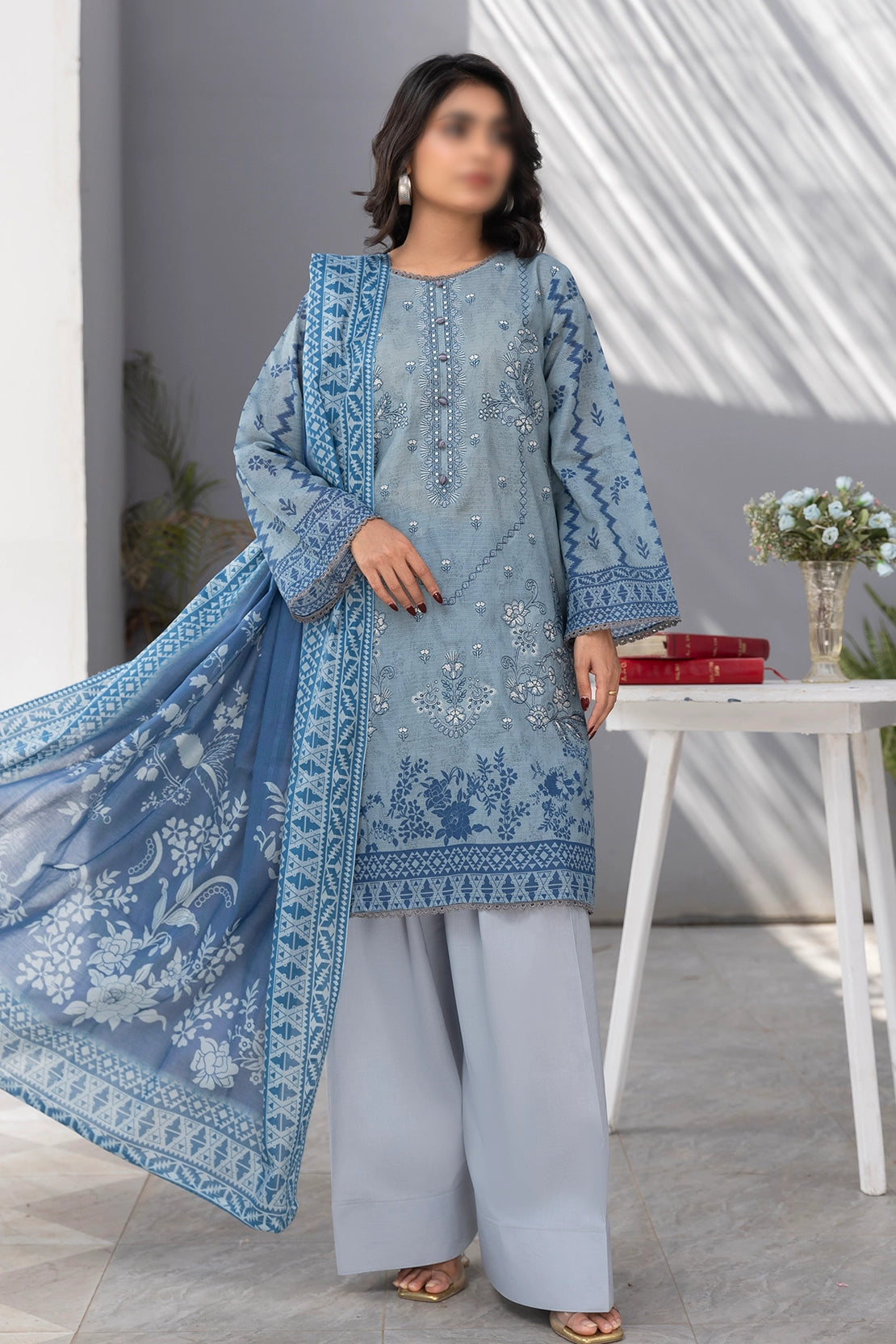 3 Piece - Embroidered Lawn - Jasmine 806