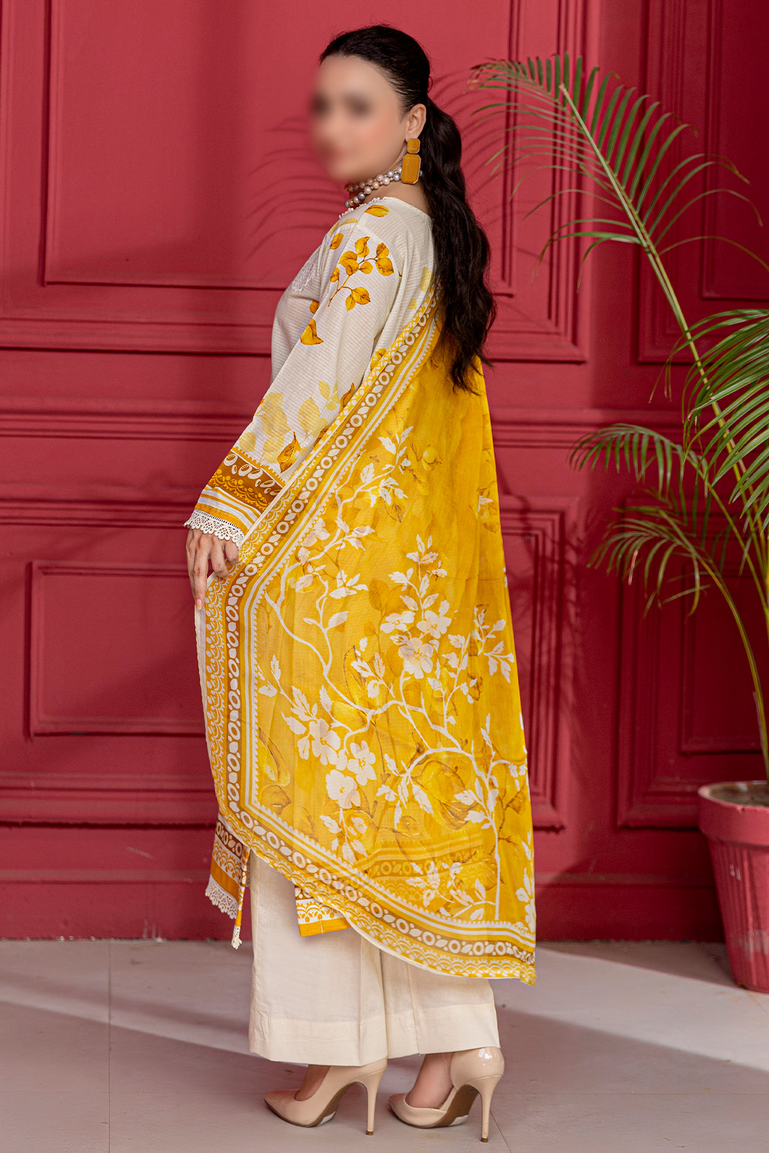 3 Piece - Embroidered Lawn  - Luna 109