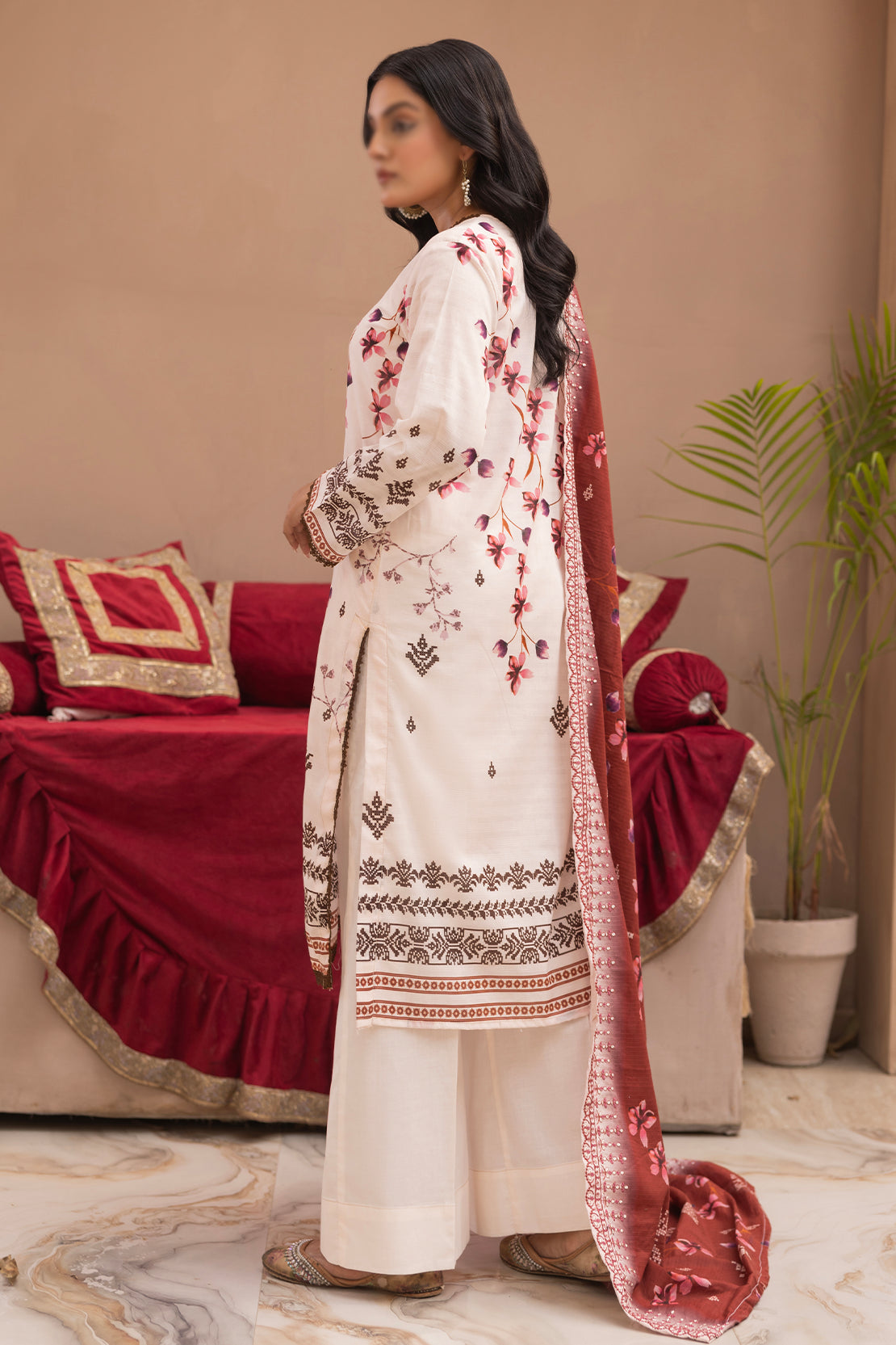 3 Piece - Digitally Printed Lawn - Mahnoosh 105