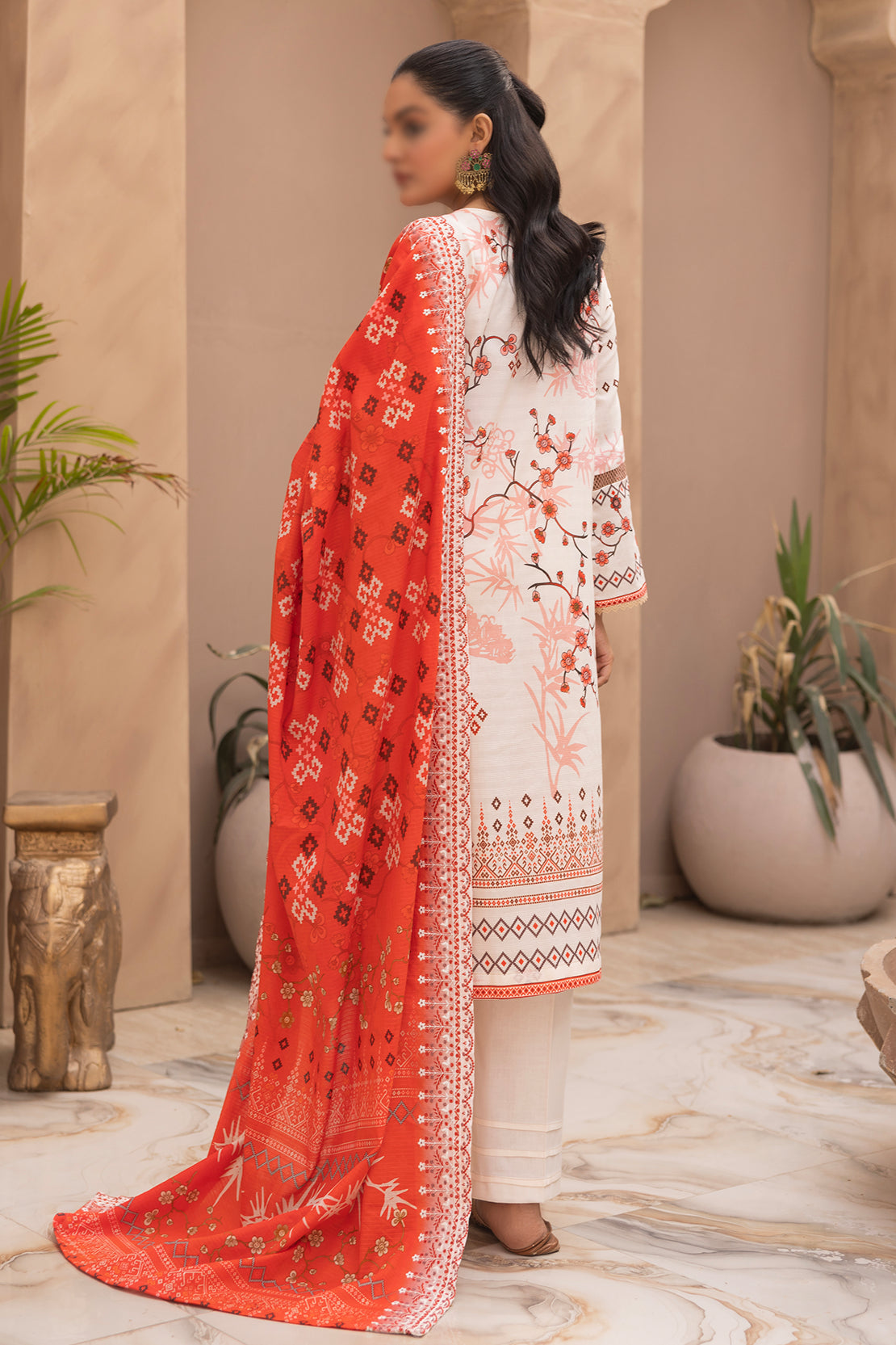3 Piece - Digitally Printed Lawn - Mahnoosh 108