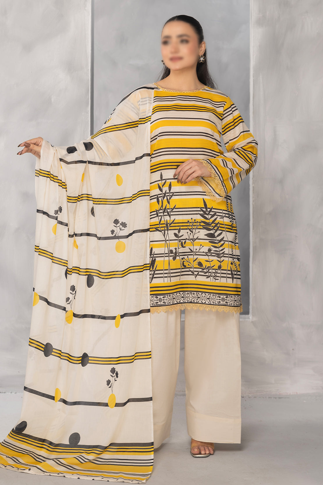 3 Piece - Digitally Printed Lawn - Nureh 1009