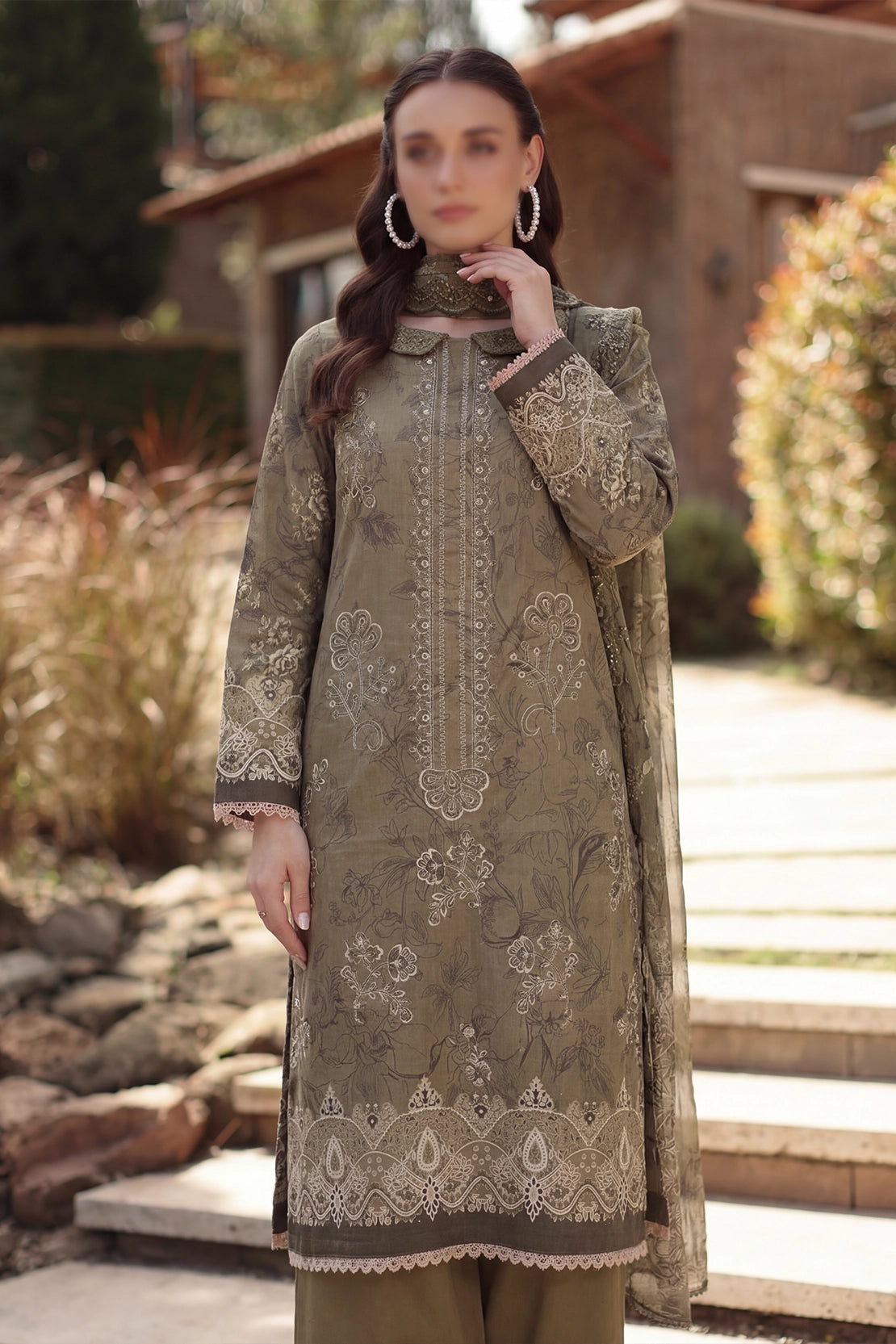 3 Piece - Embroidered Slub Lawn - Qalaa 128