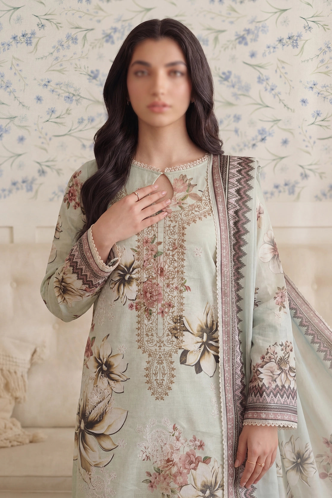3 Piece - Embroidered Doriya Lawn - Saffron 128