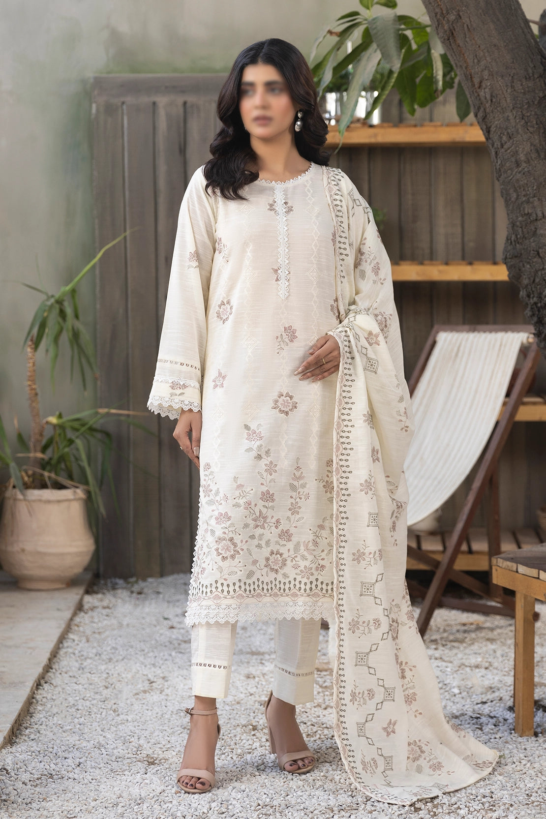 3 Piece - Embroidered Lawn Slub Karandi - Tana Bana 101